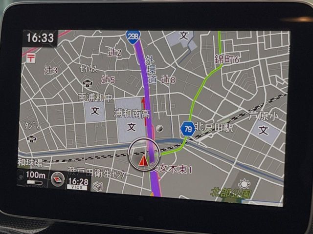 ●純正ナビ:一体感のあるナビは、高級感ある車内を演出してくれます。オーディオ機能も充実しておりますので、運転もより楽しめます♪