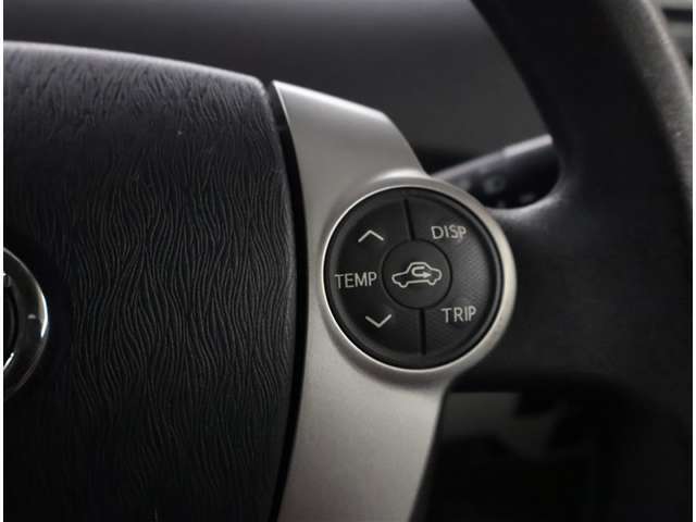 ステアリングスイッチが使い易いですね！