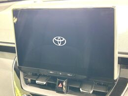 【10.5インチ　ディスプレイオーディオ】大画面のディスプレイはAppleCarPlayやAndroidAutoが利用可能。大きな画面でスマホナビアプリ等が利用いただけます♪