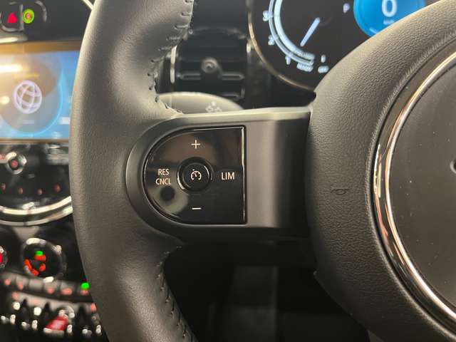 クルーズコントロールを装備しております。