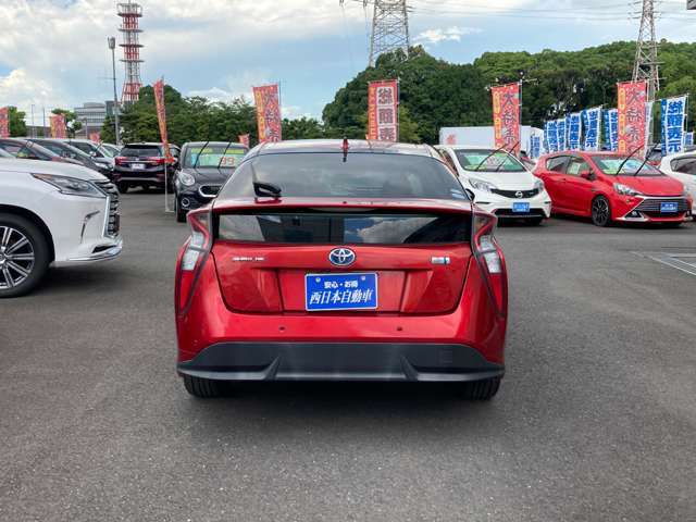 西日本自動車のココが安心！！その2西日本自動車グループのビッグチェーンは陸運局指定整備工場（民間車検工場）を完備していますので、土日祝日でも車検可能です！さらにお時間の無い方の為に1日車検も受付してます