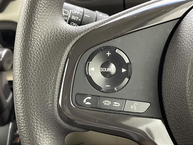 【運転席操作部】快適なドライブを楽しむための機能が装備されています！運転席から触れるので、使いやすいです！除菌プランいれていただくと、さらに清潔で安心していただけます！