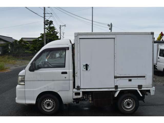 当店の在庫にないお車でもお任せください！ご希望のお車をお探しすることができます！近くの販売店で買いたいんだけど、といったお悩み当店にお任せください♪