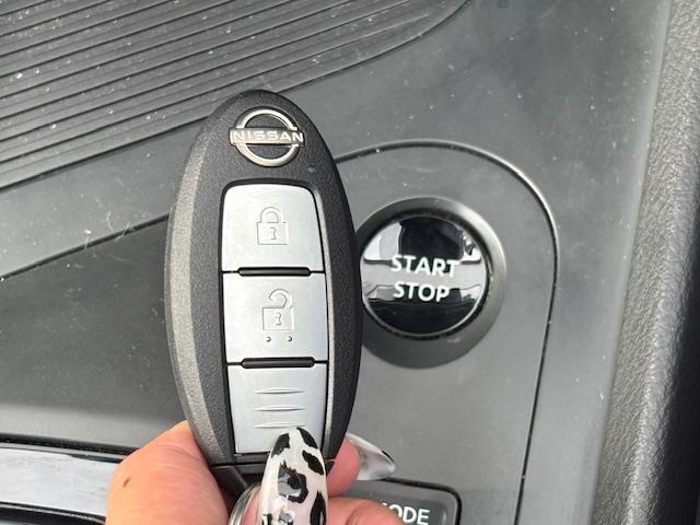 ガリバーアウトレットが販売するクルマは、最大2000項目にもおよぶ徹底的な検査を行っています。 クルマに詳しくない方でも判りやすいように評価点で表記しています。お問い合わせ専用無料電話【0078-6002-799876】