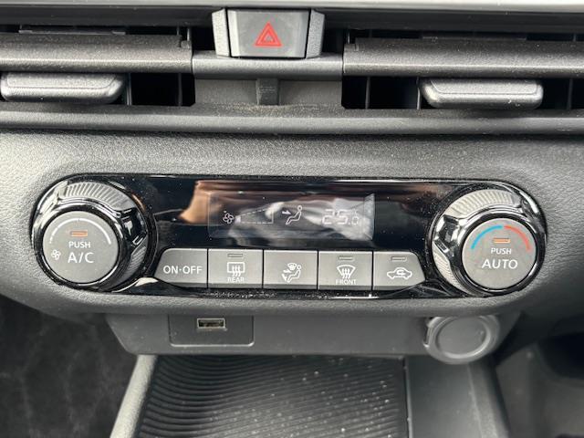 【買取車両ダイレクト販売】ガリバーが一般のお客様より直接買取させていただいた新鮮な車両です。ダイレクト販売だから安さと新鮮さが違います。数ヶ月から1年間展示し続ける中古車専売店とは状態は全く別物です。