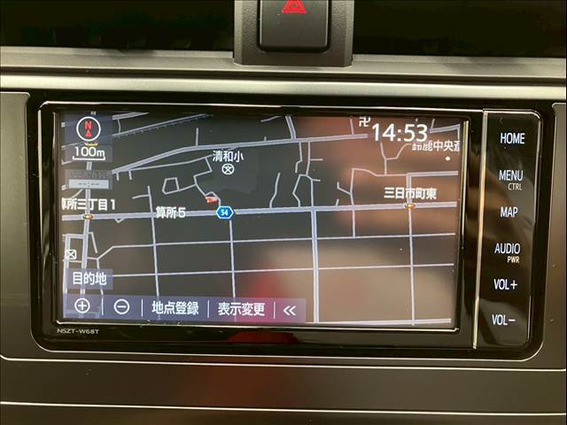 純正のナビが付いております♪遠い場所への旅行でも迷わず安心！