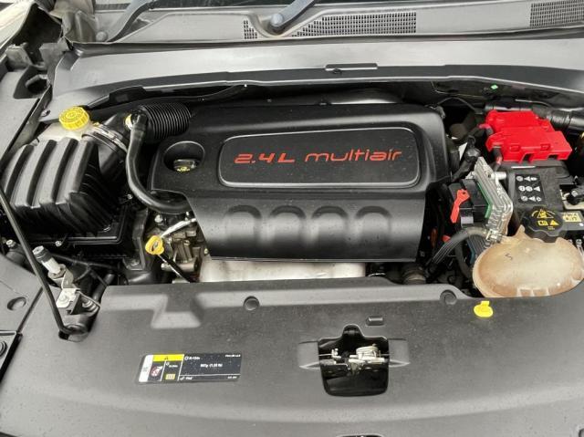 バルブ開閉を油圧にてコントロールする、最新のマルチエアシステムエンジン。低回転から理想的なトルクが立ち上がり「パワフル」の一言に尽きます。