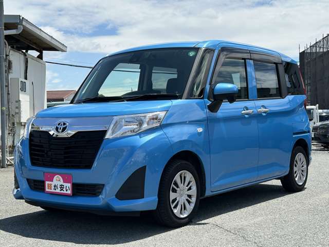 中古車でもとっても綺麗♪納車前に、ボディはガラスコーティングを行います♪ピカピカの「光沢」・「艶」の状態で御納車致します！