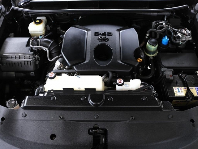 2800ccディーゼルターボエンジン！全国どこでも登録可能、低燃費、高馬力、とまさに良いとこどりのエンジンです♪