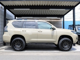 普段の150プラドとは違った雰囲気のお車となります！