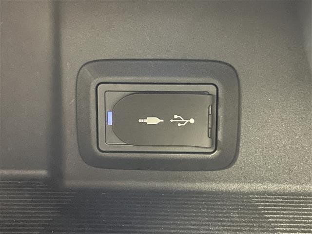 【運転席操作部】快適なドライブを楽しむための機能が装備されています！運転席から触れるので、使いやすいです！除菌プランいれていただくと、さらに清潔で安心していただけます！