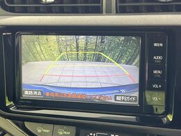 【バックカメラ】駐車時に後方がリアルタイム映像で確認できます。大型商業施設や立体駐車場での駐車時や、夜間のバック時に大活躍！運転スキルに関わらず、今や必須となった装備のひとつです！