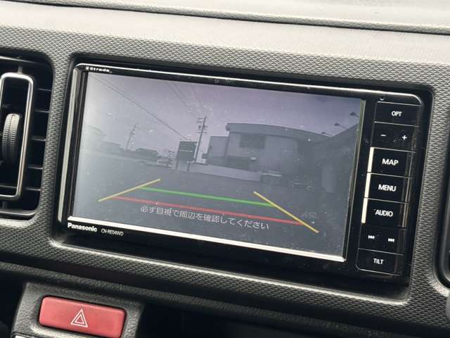 バックカメラも標準装備しております！夜間や狭い駐車場でも安全に駐車可能です！KUHLでは電装品のチェック・メンテナンスもばっちり行っていますので快適にご利用いただけます！