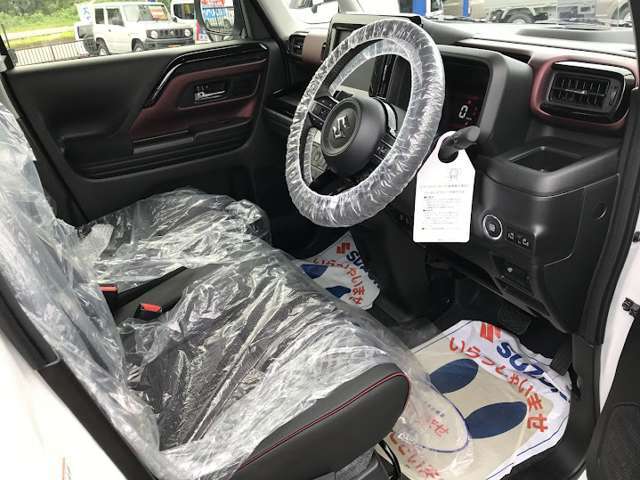 運転席はドライバーの居心地や運転の快適性を左右する大切な場所です。