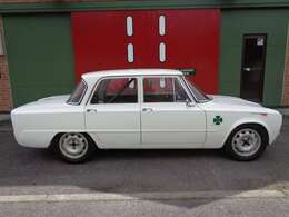 サイドウインドウが、アクリルなのも　TIスーパー　である証です。