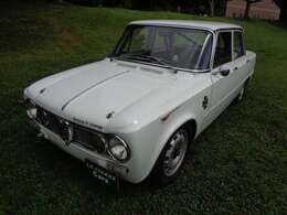 1963年、昭和38年モデルです。人間で例えると来年還暦を迎えますが、実働車検付きです。