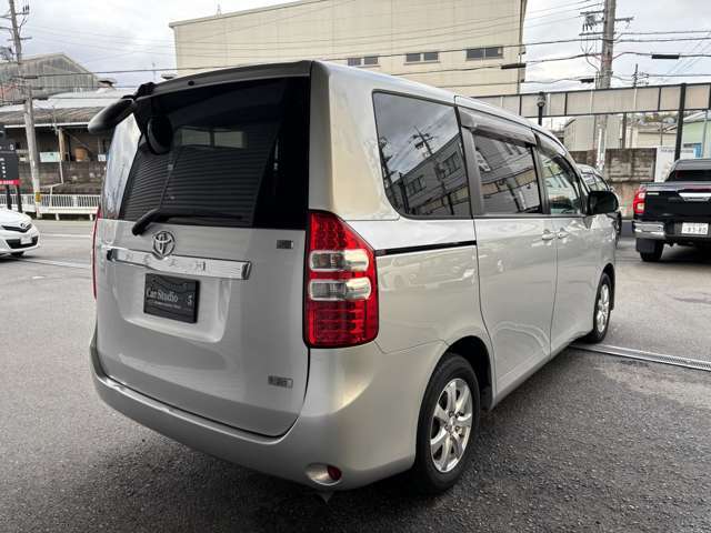 お車の詳細な状態や追加画像ご依頼、また直接お電話でも状態のご説明も行っております。お気軽にお問い合わせください。Car　Studio・・・5　　TEL　072-866-0550（毎週水曜日定休）