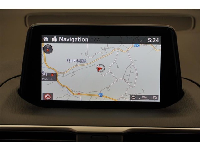 メーカーナビ装備しています。