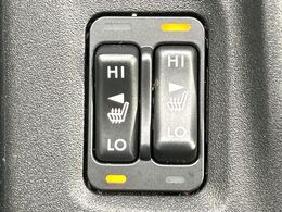 【シートヒーター】寒い日に重宝するシートヒーター！エアコンより早く温まってくれるので寒がりの人も安心ですね♪エアコンの温風は乾燥するから苦手、という方にもをおすすめです。