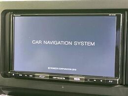【ナビゲーション】目的地までしっかり案内してくれる使いやすいナビ。Bluetooth接続すればお持ちのスマホやMP3プレイヤーの音楽を再生可能！毎日の運転がさらに楽しくなります！！