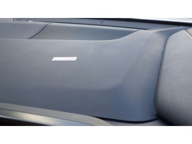 ダッシュボード薄いきずあり