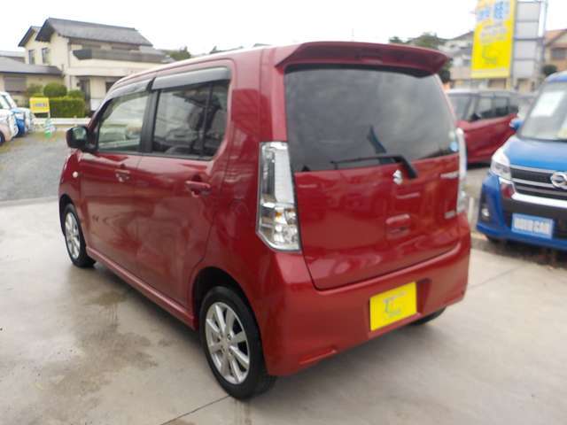 軽自動車専門だから色々なメーカーの軽を比較できます♪