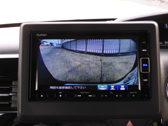 ◆バックカメラ◆リバースにするだけで映ります、後方の安全確認や、狭い駐車場での車庫入れ、雨の日や夜間など視界の悪い時に便利です！安全にバックする為には欠かせない装備です。