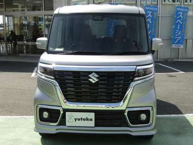 ユタカでは、自動車の販売の他、整備・板金・保険・ガソリンスタンド・自動車学校など、お車に係る事業を幅広く展開しております。