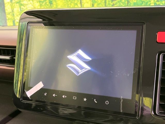 【純正ナビ】人気の純正ナビを装備。オーディオ機能も充実しており、Bluetooth接続すればお持ちのスマホやMP3プレイヤーの音楽を再生可能！毎日の運転がさらに楽しくなります！！