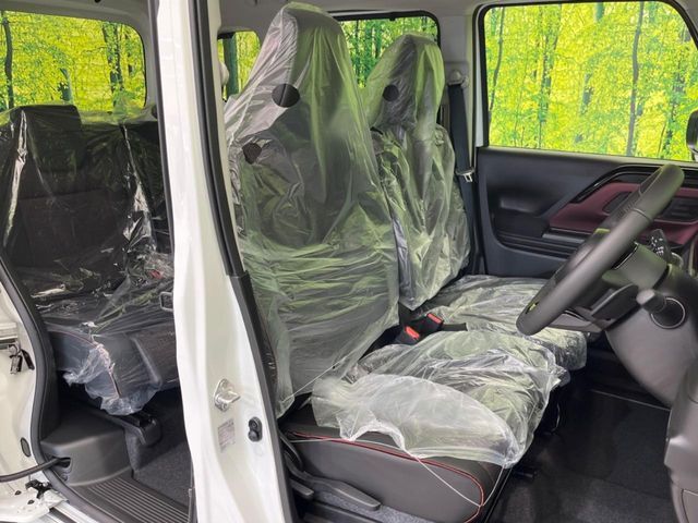 もちろん車内はキレイです♪よりクリーンな状態をキープしたいお客様には『ナノゾーンコート』がおすすめ！新型コロナウイルス対策や、除菌・消臭に効果を発揮し多くの方にご好評いただいております。