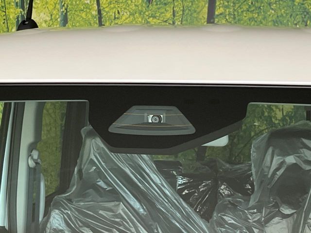 【スズキ　セーフティサポート】走行中に前方の車両等を認識し、衝突しそうな時は警報とブレーキで衝突回避と被害軽減をアシスト。より安全にドライブをお楽しみいただけます。