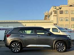 【保証内容紹介】■メーカー新車保証5年間10万キロ　※全国の最寄りのディーラーにて保証対応可能ですので、遠方のお客様でも安心です。