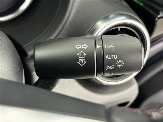 【運転席操作部】快適なドライブを楽しむための機能が装備されています！運転席から触れるので、使いやすいです！除菌プランいれていただくと、さらに清潔で安心していただけます！
