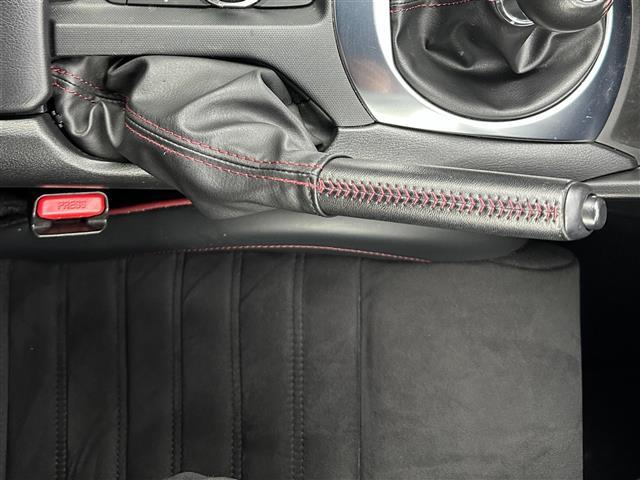 【運転席操作部】快適なドライブを楽しむための機能が装備されています！運転席から触れるので、使いやすいです！除菌プランいれていただくと、さらに清潔で安心していただけます！