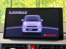 【純正10型ナビ】人気の純正ナビを装備しております。ナビの使いやすさはもちろん、オーディオ機能も充実！キャンプや旅行はもちろん、通勤や買い物など普段のドライブも楽しくなるはず♪