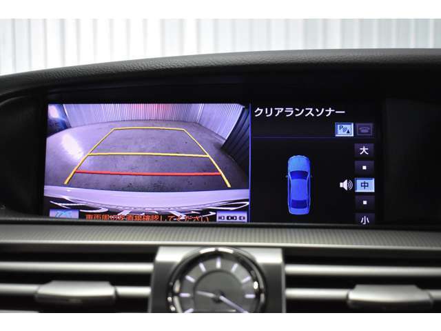 ご納車前の追加カスタムも行えます。希望ナンバーや電球交換・ホイール交換・エアロ取付などなど様々なご要望にお応えします！在庫車両の中からホイール交換も可能です！