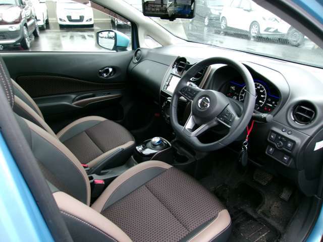 ★あなたの愛車高価買取・下取★良質なお車を直接店頭で販売しますので、高く下取り出来ます！オークション出品を前提とした買取店には負けません！是非ご相談下さい★