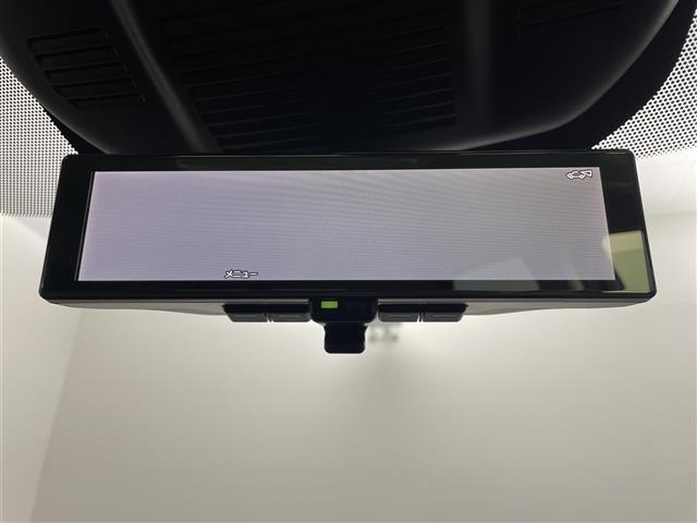 【バックミラー】大きくて見やすいので、後方を見るときも安心です！