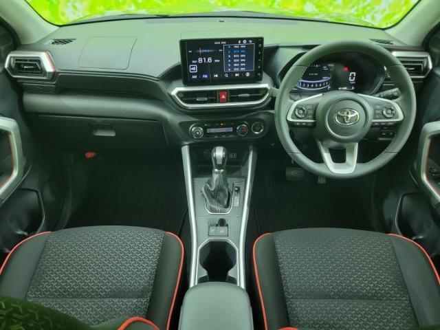 「この車の写真をもっと見たい」「状態が気になる」「この装備はついている？」どんな小さな疑問でもお気軽にお問い合わせください！