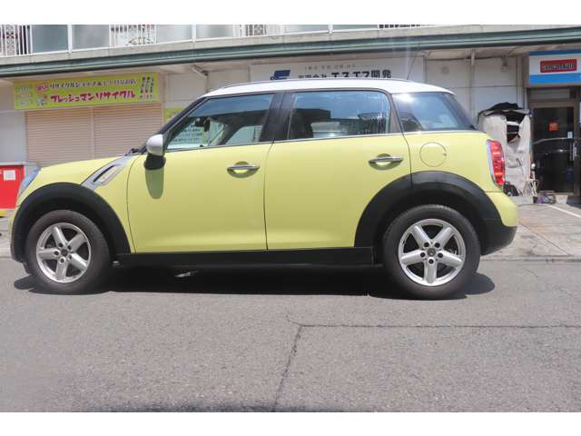 当店ではどうしても購入後にかかってくる維持費を確保いただくためにも、できるだけリーズナブルにご提供できるよう商品化を行っております。