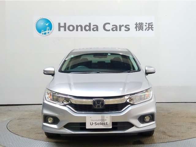 Honda認定中古車はU-Select保証1年付きで、有料で最長5年まで延長可能です。またU-Select　Premium保証の中古車は無料保証2年付きで、有料で最長5年まで延長可能です。