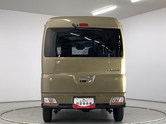 【キレイなおクルマがお待ちしております】兵庫ダイハツでは店舗入庫前に当社再生工場にてクリーニング！店舗でも定期的に洗車♪品質には自信があります！お気軽にご来店下さい。