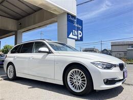 F31型 320d  ツーリング ラグジュアリー　人気の、ミネラルホワイトが入庫致しました！　★ご購入後のメンテナンスも元BMW正規ディーラーメカニック在籍の「つたえファクトリーに」お任せ下さい！