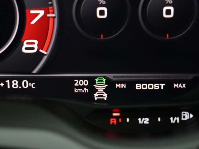 弊社ホームページでは、車両の装備内容やオプションリストを掲載しております。