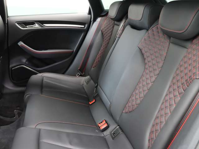 自社積載車を有しますので、ご納車・お引き取りにもご対応させていただくことが可能です！通常のメンテナンスのほか、万が一のトラブルの際にもご安心いただけます。