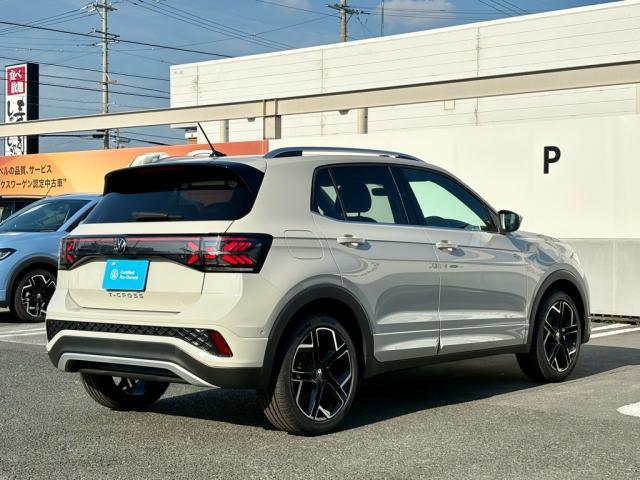 アフターサービスは全国のVolkswagen正規ディーラーで対応。遠方のお客様も安心してご購入いただけるよう、丁寧にサポートいたします。