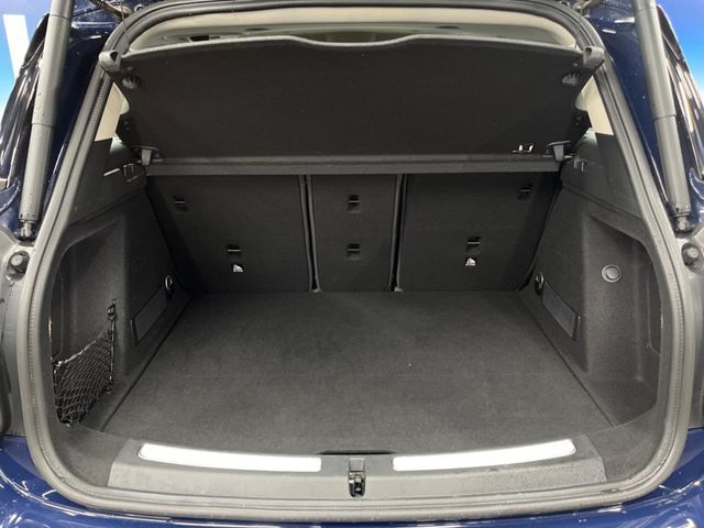 ●トランクルーム：趣味が広がる収容スペース！これだけの広さがあればお買い物やレジャーなどにも最適です！使用感も少なくきれいな状態を維持しております。