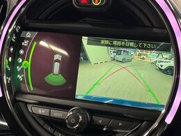 ●バックカメラ：便利な【バックカメラ】で安全確認もできます。駐車が苦手な方にもオススメな便利機能です。