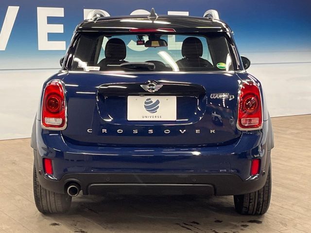 ●当店では第三者機関による車両品質鑑定を導入し、修復歴車を排除。鑑定書が発行されますので、ぱっと見ただけでは分からない箇所まで納得した上でご検討いただけます。※一部未実施の場合がございます。