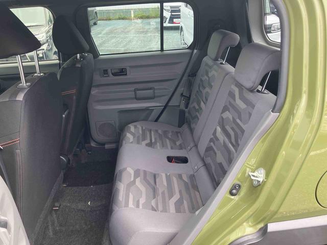 オプション商品もご相談もお任せください　ボディーコーティング・希望ナンバー・自動車任意保険もご相談下さい！